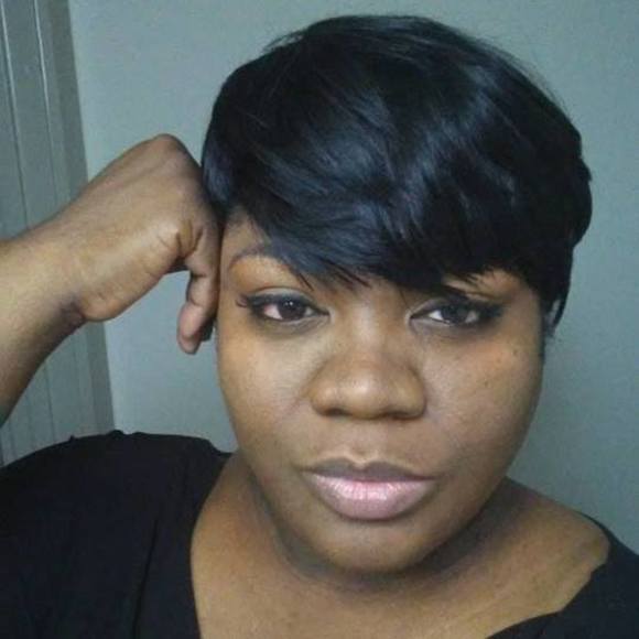 Meet your Posher, Latoiya - Picture 1 of 1